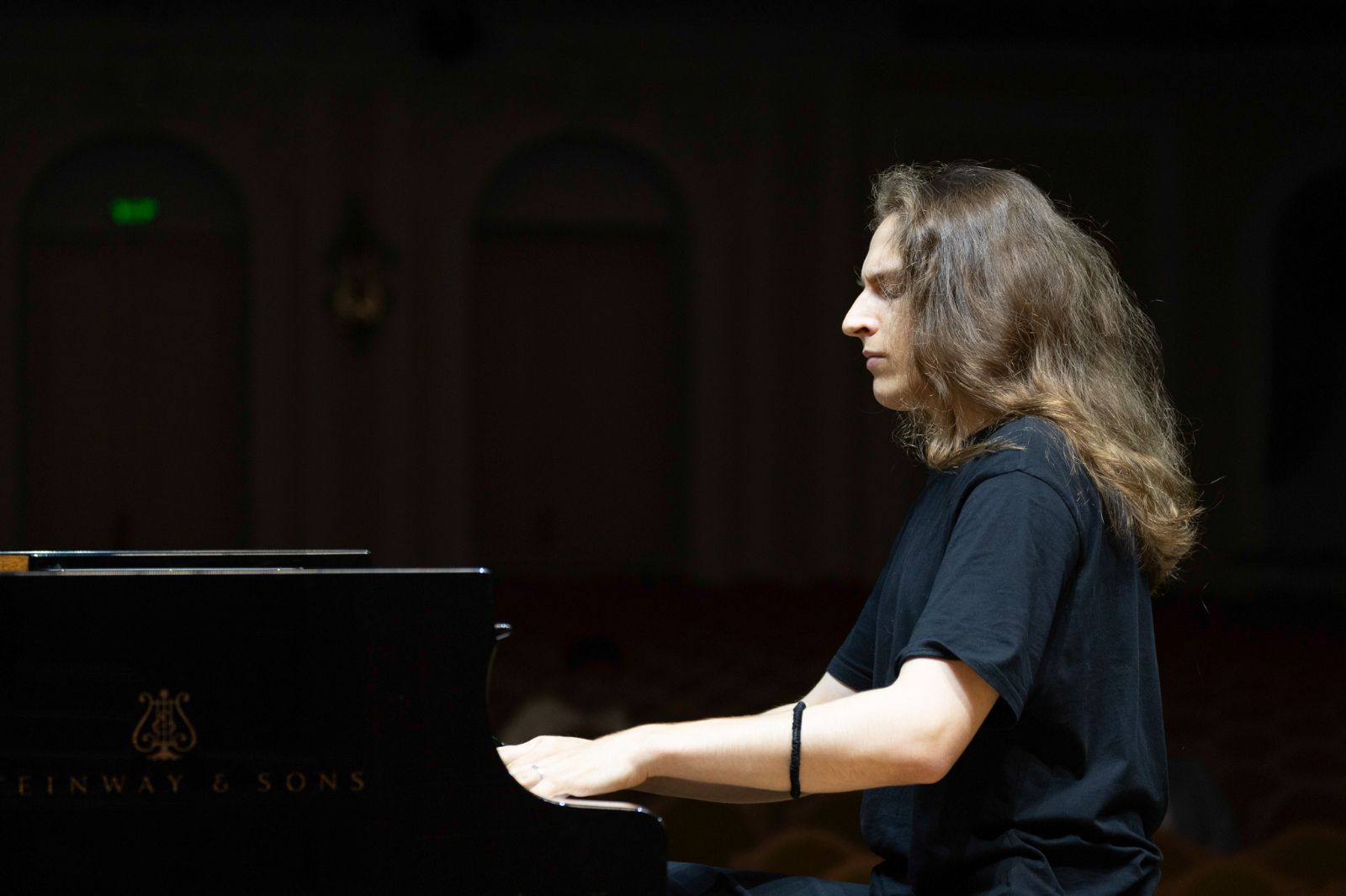 Владимир Вишневский: «Я стараюсь из любого конкурса сделать концерт»